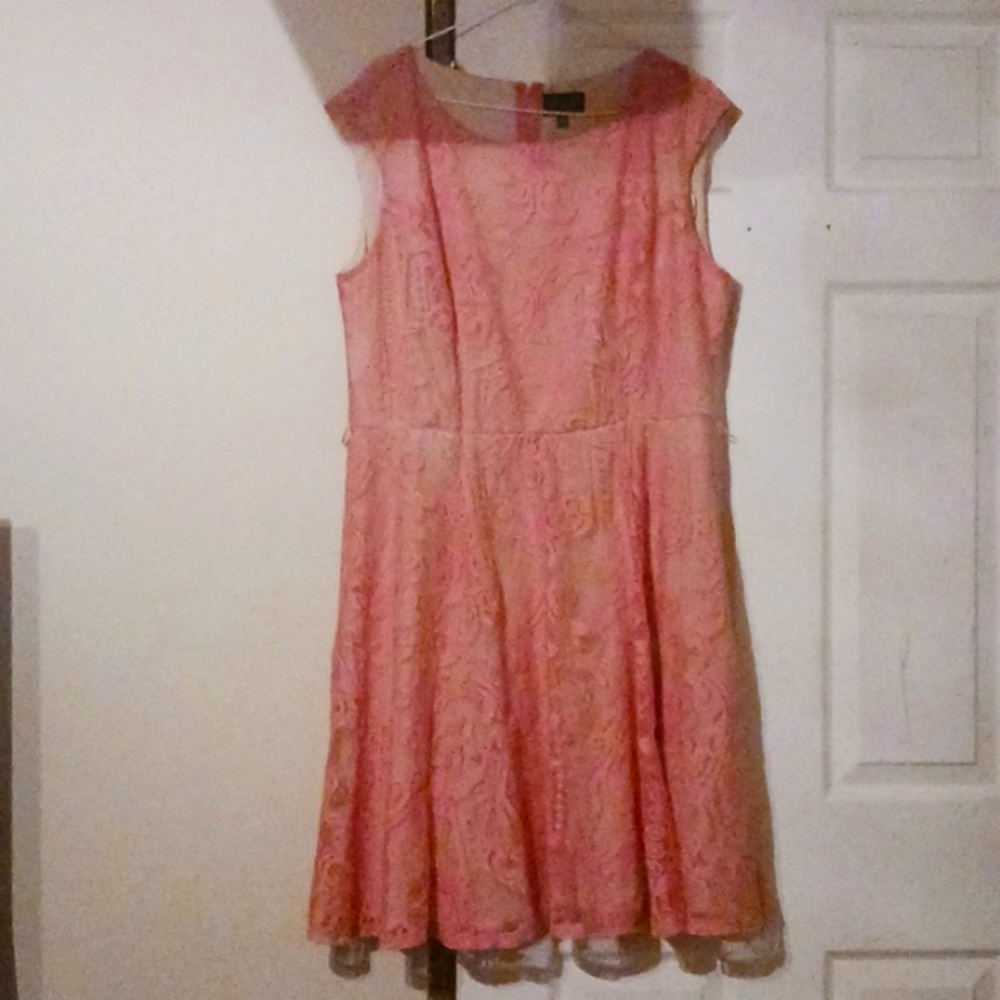AUW Dress